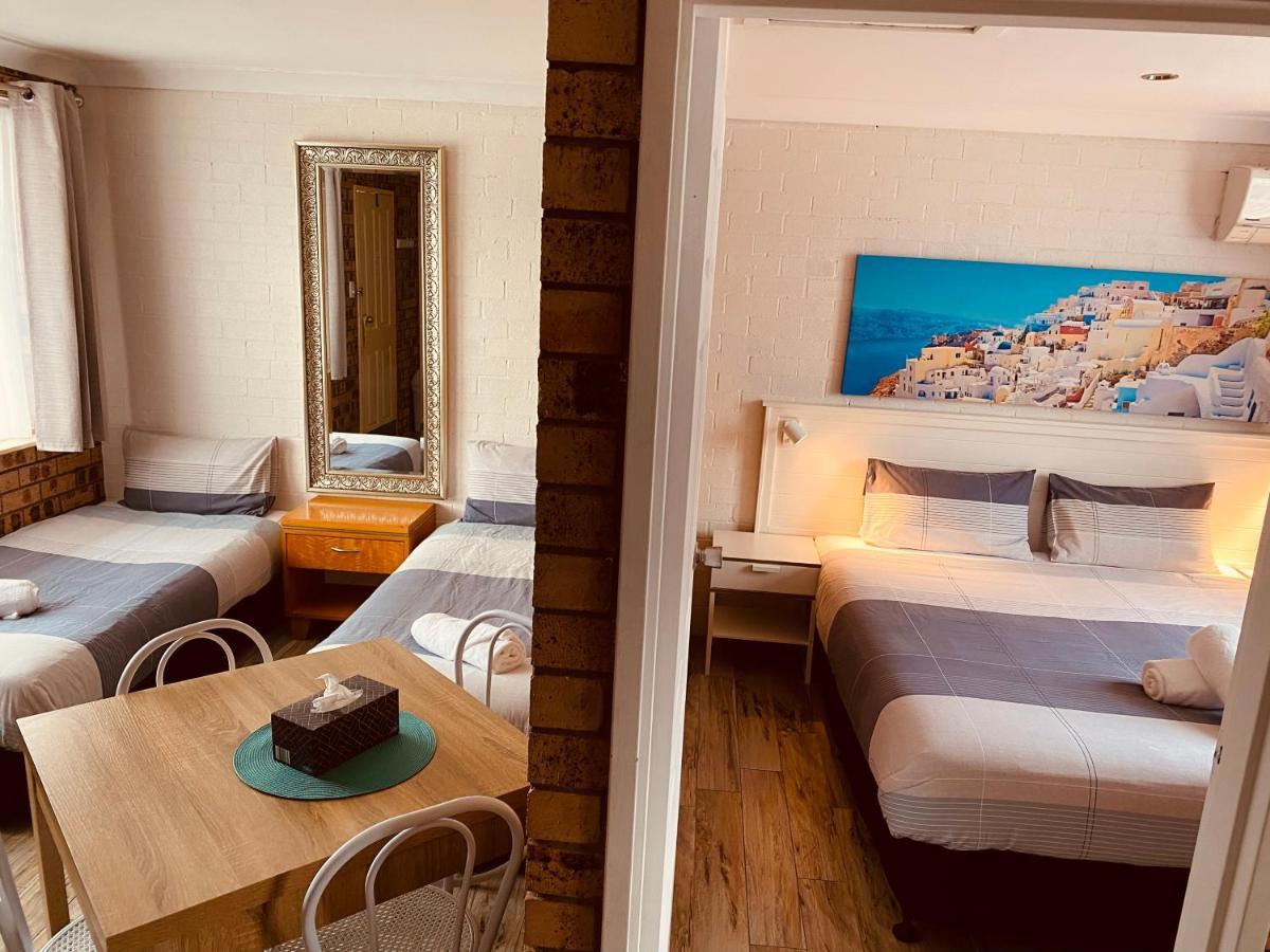 דה אינטרנס Buccaneer Motel מראה חיצוני תמונה