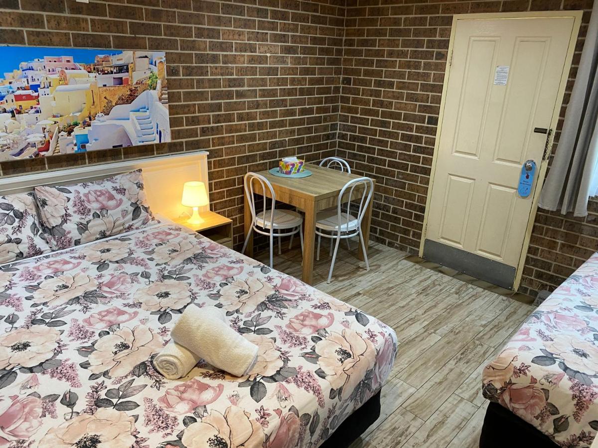 דה אינטרנס Buccaneer Motel מראה חיצוני תמונה