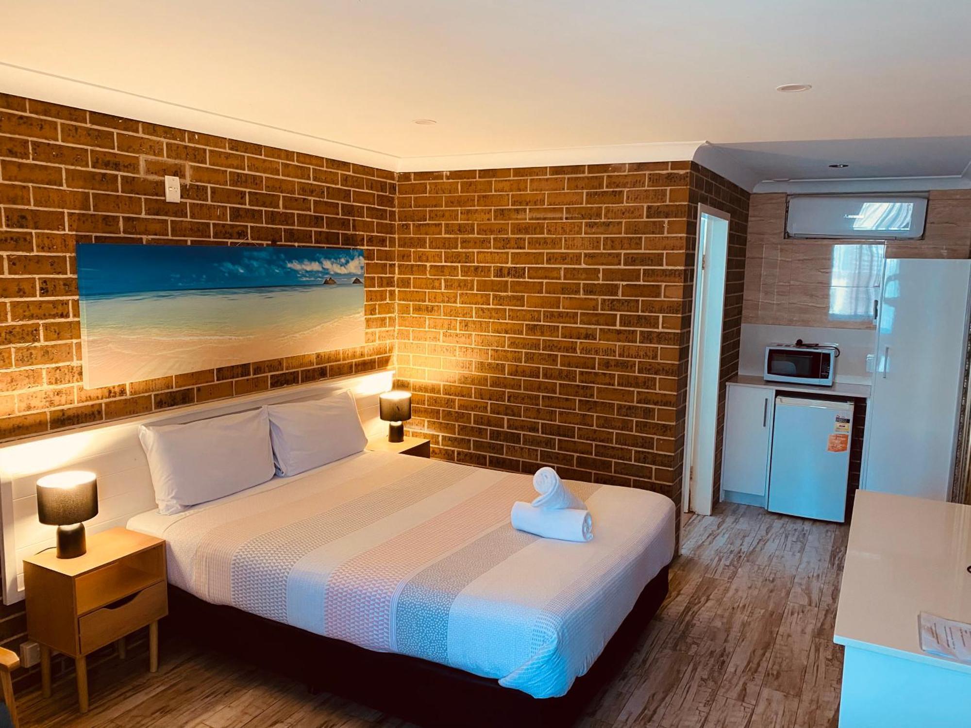 דה אינטרנס Buccaneer Motel מראה חיצוני תמונה